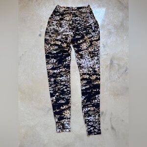 Bebe XS Jogger Pants Black White Yellow Abstract Print Comfy Stretch Athleisure